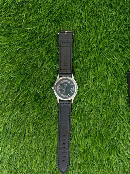 TOMI Classic Leather Watch – Black & Silver Variants